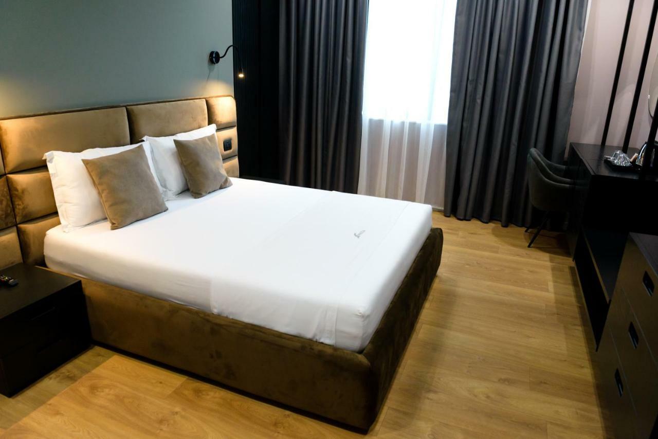 Hotel One Vlore Luaran gambar