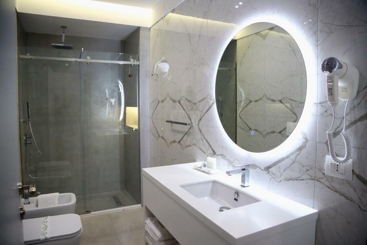 Hotel One Vlore Luaran gambar