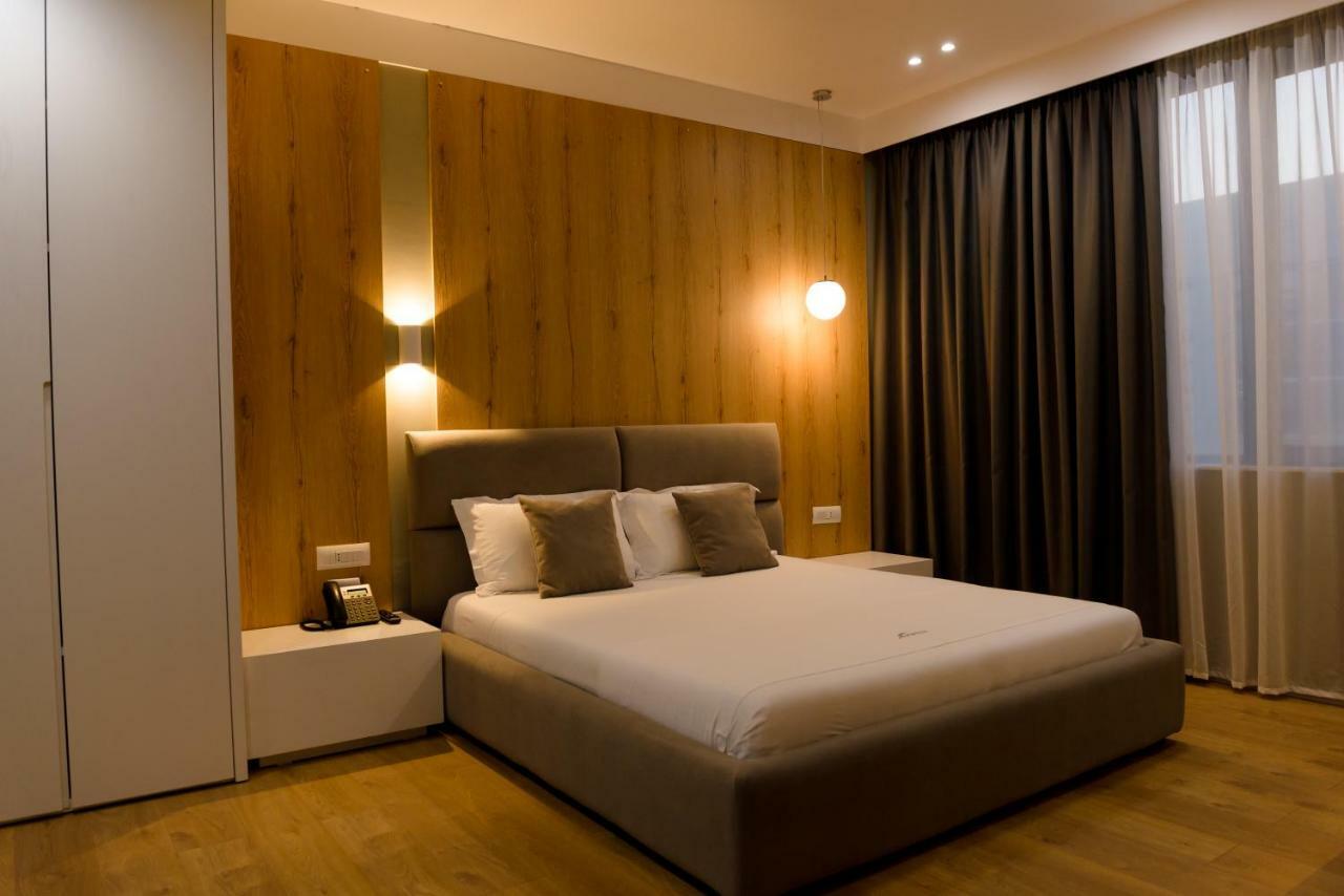 Hotel One Vlore Luaran gambar